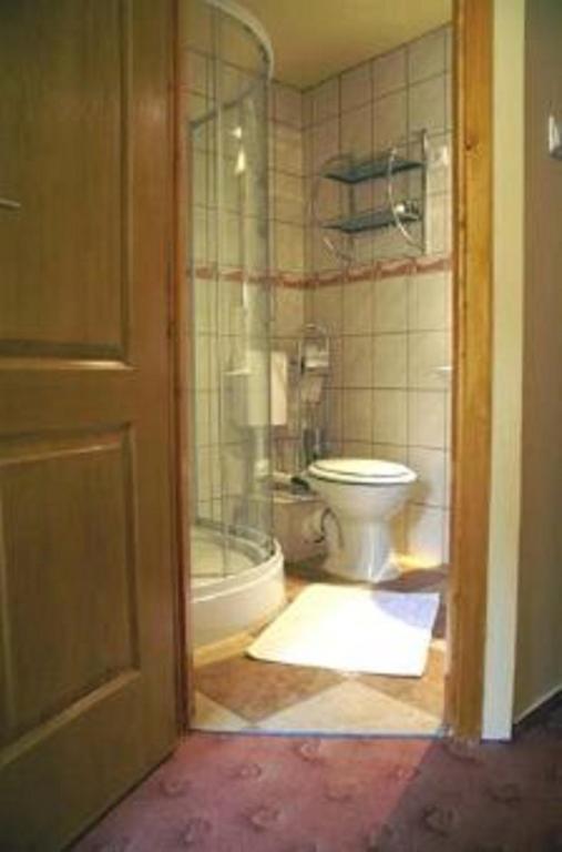 Hotel Turul Etterem Es Panzio Kaposvár Zewnętrze zdjęcie
